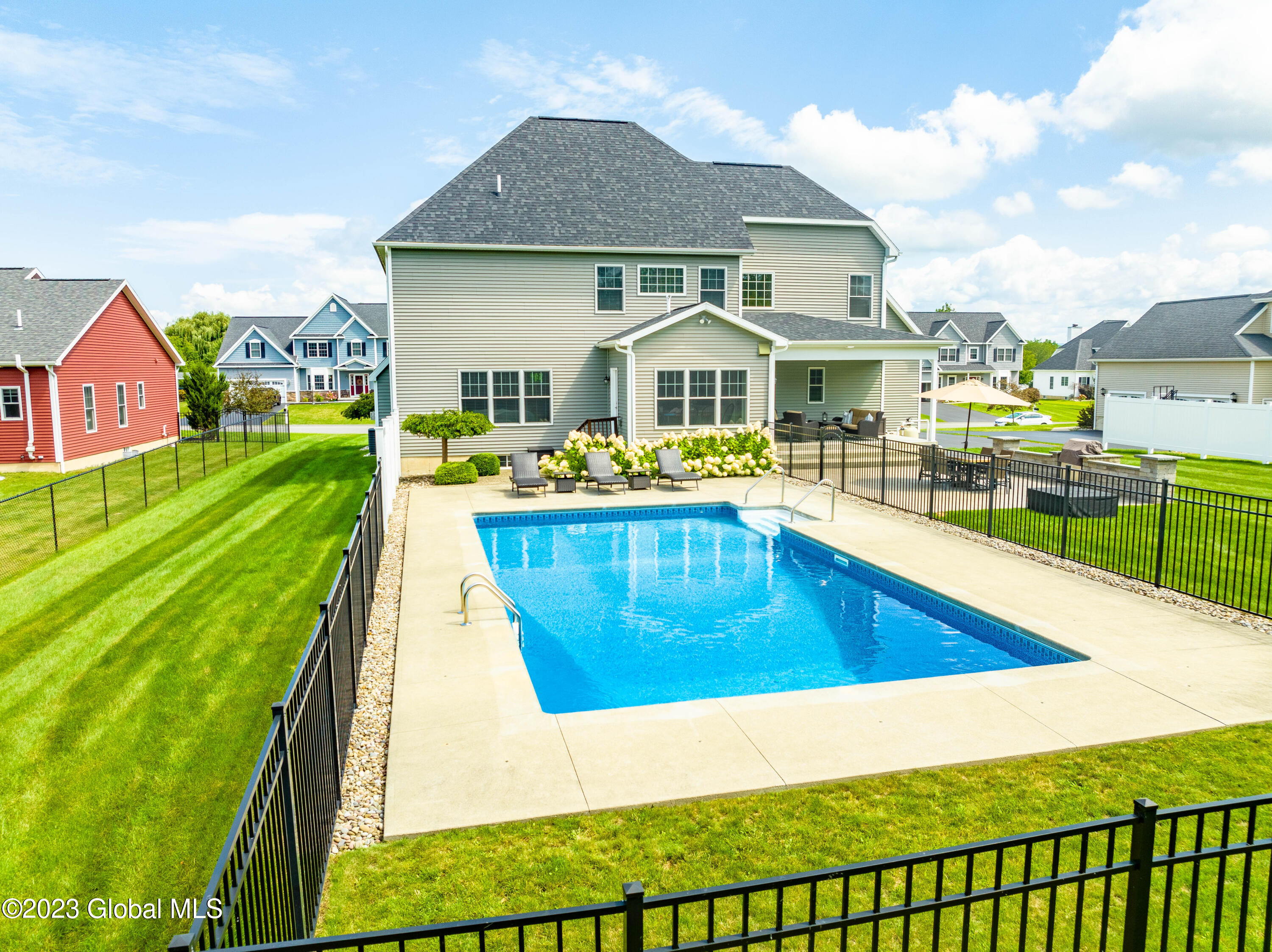 35 Charterpoint Road Colonie, NY 12189 - Photo 30 of 34 yard