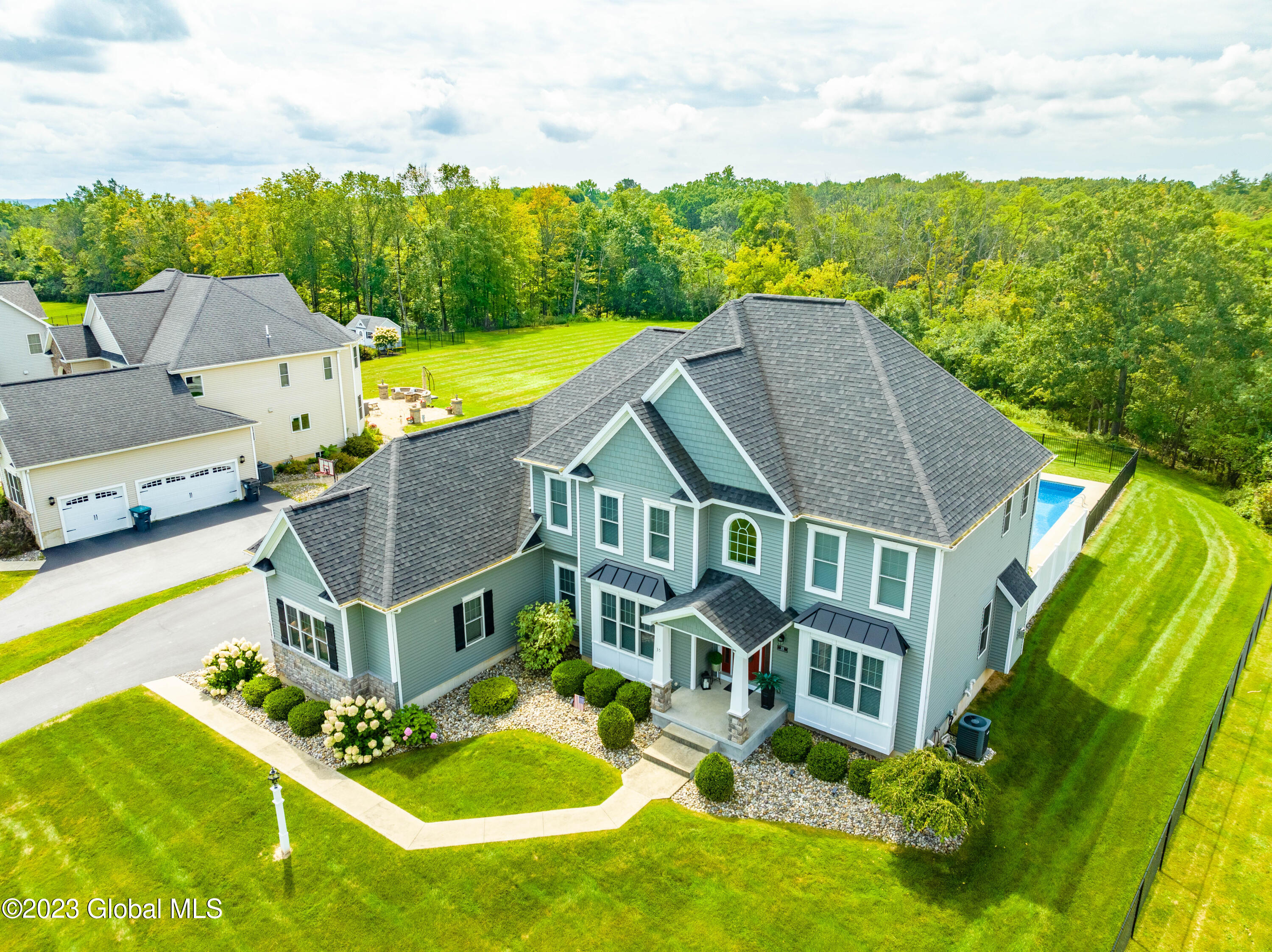 35 Charterpoint Road Colonie, NY 12189 - Photo 3 of 34 front