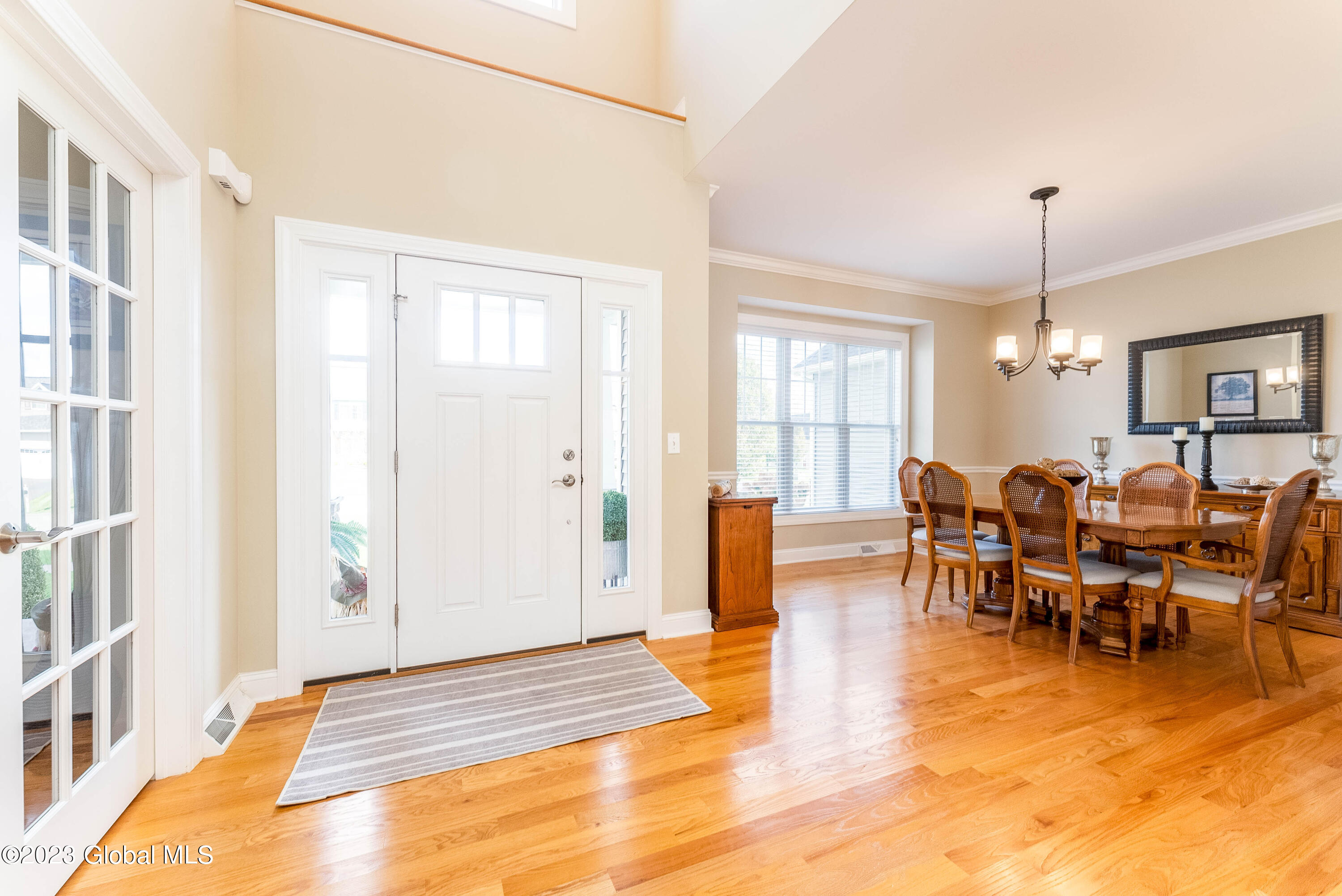 35 Charterpoint Road Colonie, NY 12189 - Photo 4 of 34 foyer