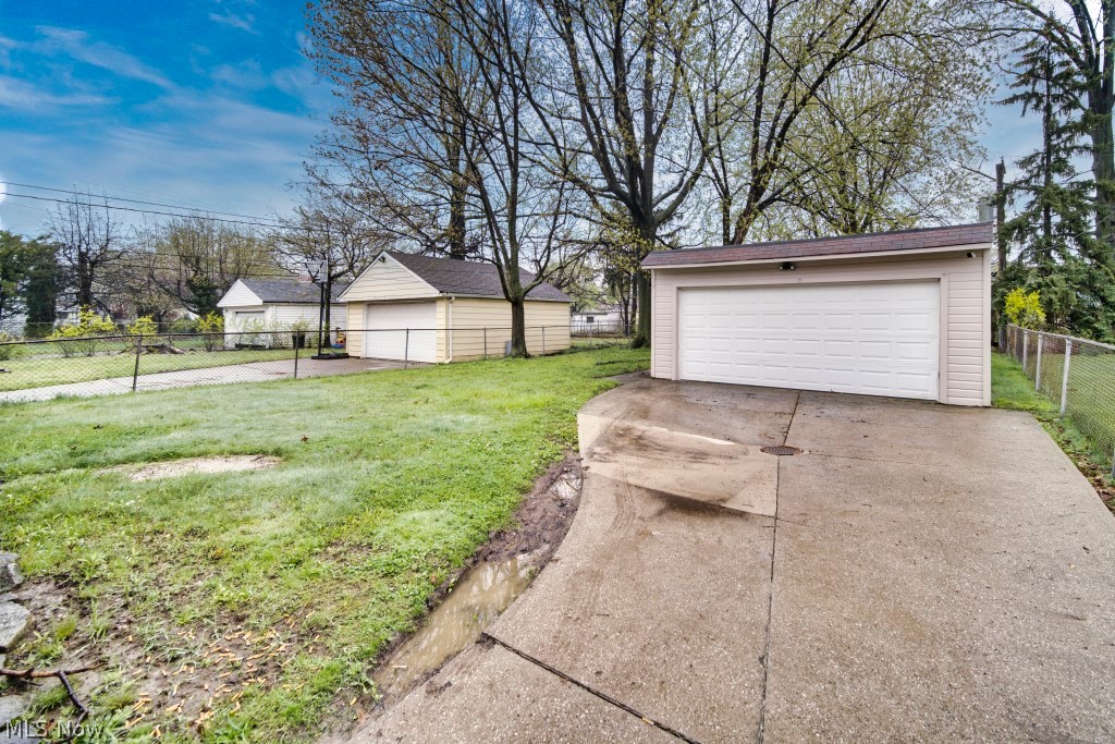 24600 Hartland Road Euclid, OH 44123 - Photo 28 of 29