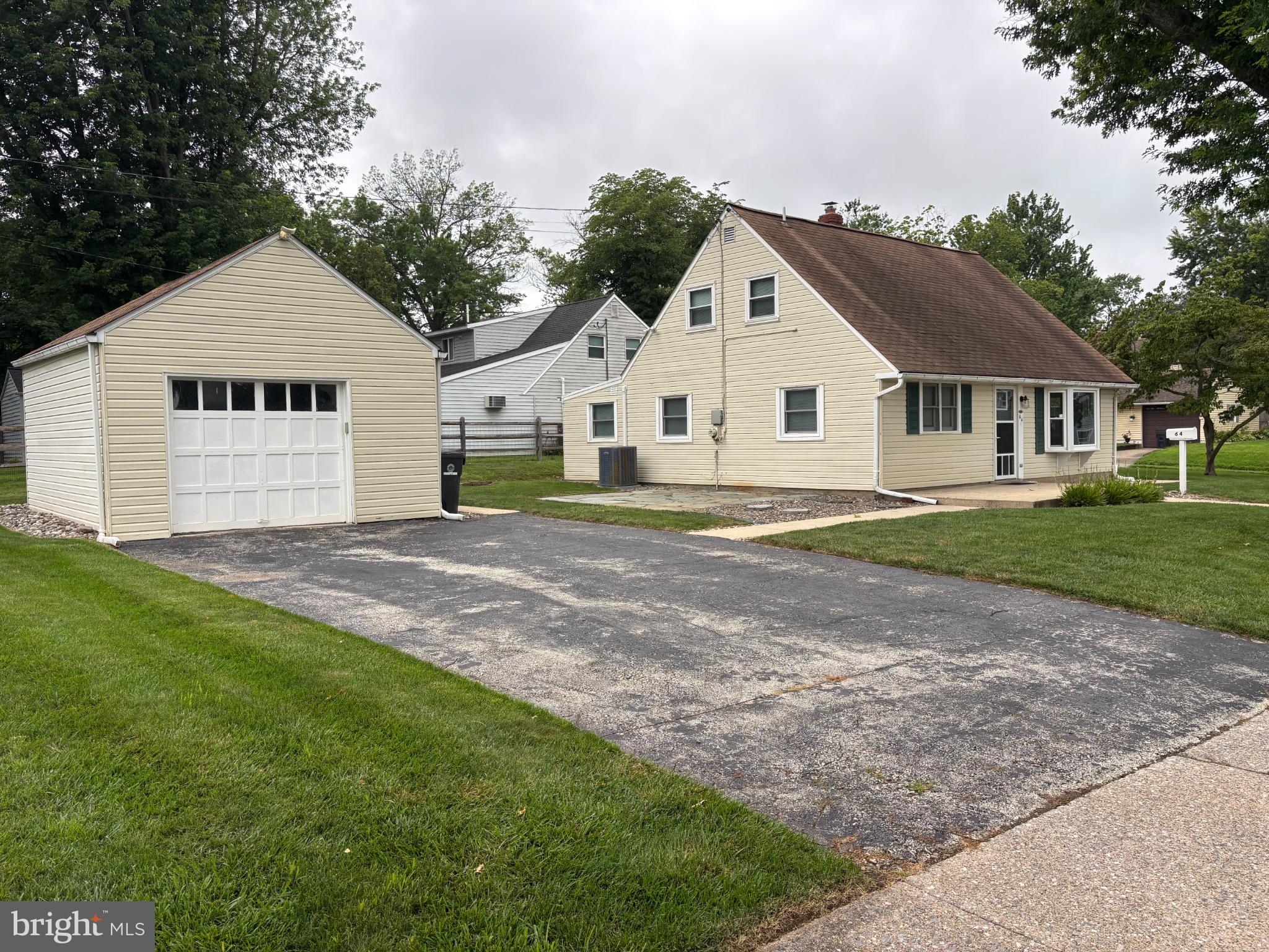 64 Valley Road Phoenixville, PA 19460 - Photo 2 of 25