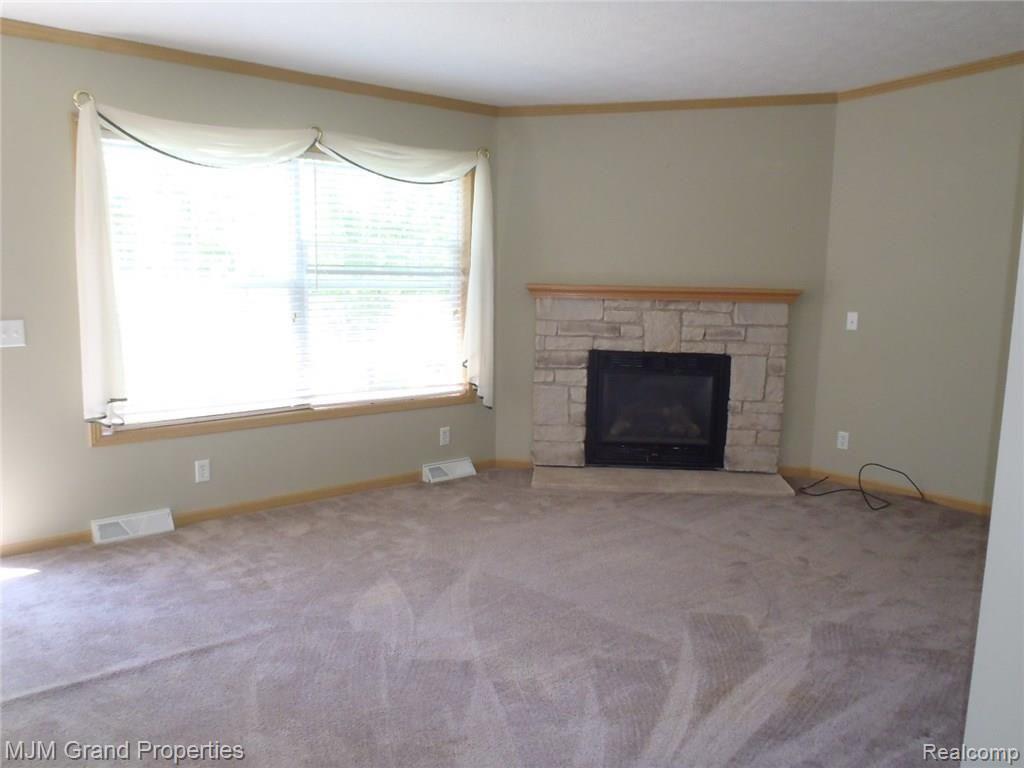 8390 North Custer Road Monroe, MI 48162 - Photo 6 of 22