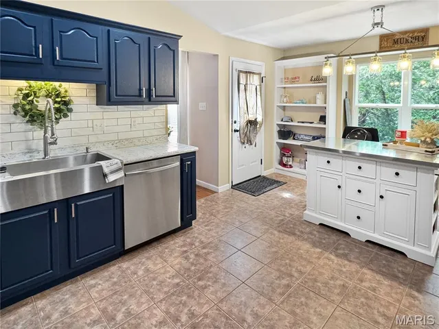 $445,000 | 725 Forestview Drive, Union, MO 63084