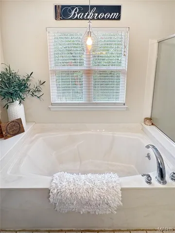 $445,000 | 725 Forestview Drive, Union, MO 63084