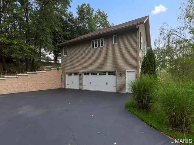 $2,500 | 205 Paul Place, Lebanon, IL 62254