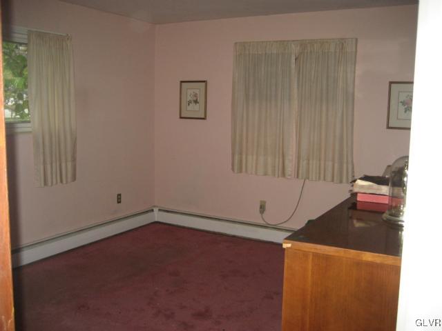 6 Ridgewood Road Easton, PA 18045 - Photo 11 of 20 an empty room with windows