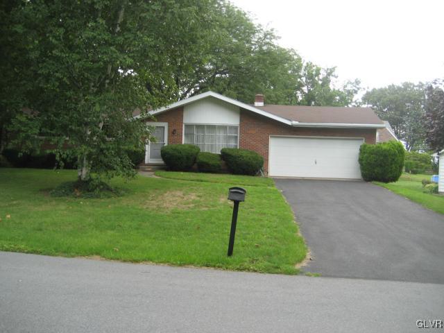 6 Ridgewood Road Easton, PA 18045 - Photo 2 of 20 a front view of a house with garden