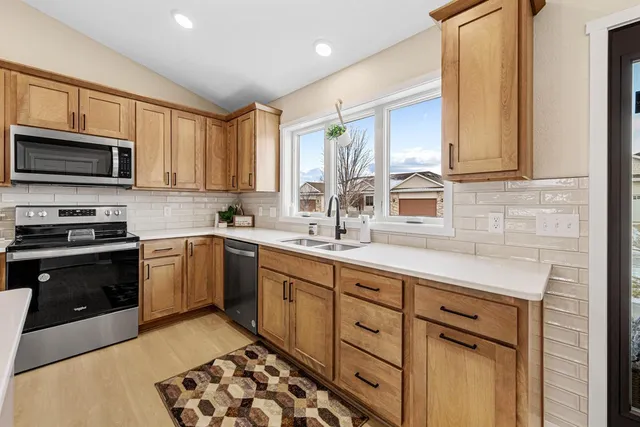 $376,500 | 2834 Meadowview Lane Northeast, Owatonna, MN 55060