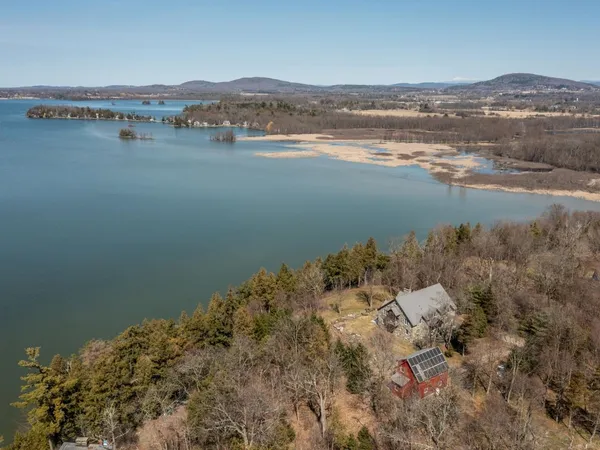 $1,650,000 | 280 Hawkins Bay Lane, Ferrisburgh, VT 05456