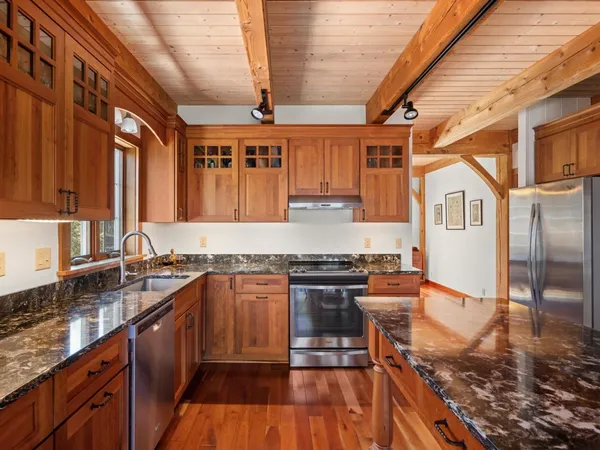 $1,650,000 | 280 Hawkins Bay Lane, Ferrisburgh, VT 05456