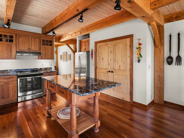 $1,650,000 | 280 Hawkins Bay Lane, Ferrisburgh, VT 05456