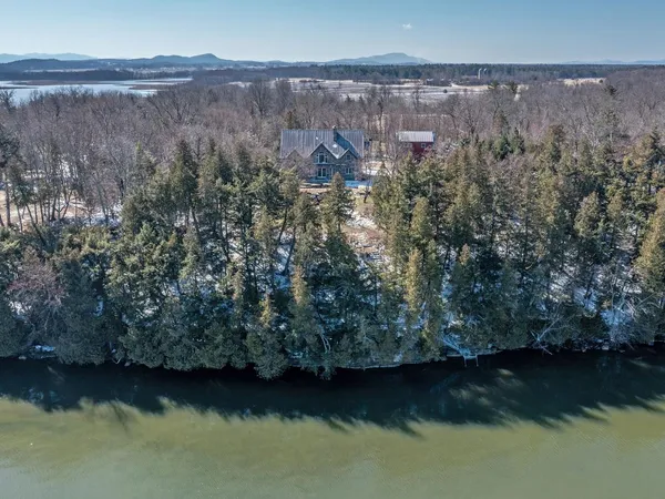 $1,650,000 | 280 Hawkins Bay Lane, Ferrisburgh, VT 05456