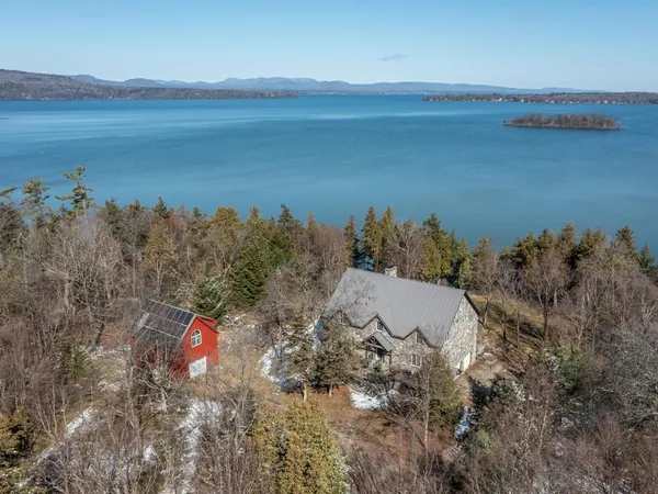 $1,650,000 | 280 Hawkins Bay Lane, Ferrisburgh, VT 05456