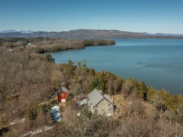 $1,650,000 | 280 Hawkins Bay Lane, Ferrisburgh, VT 05456