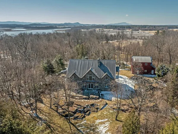 $1,650,000 | 280 Hawkins Bay Lane, Ferrisburgh, VT 05456