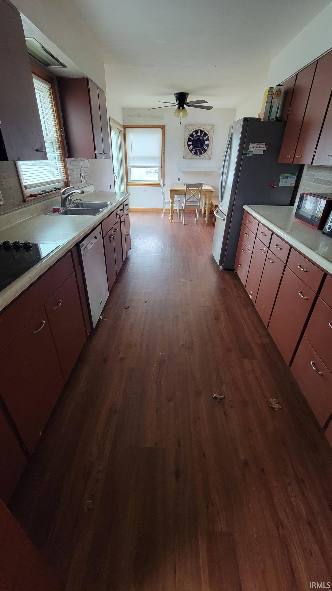 326 North Main Street Warren, IN 46792 - Photo 9 of 35