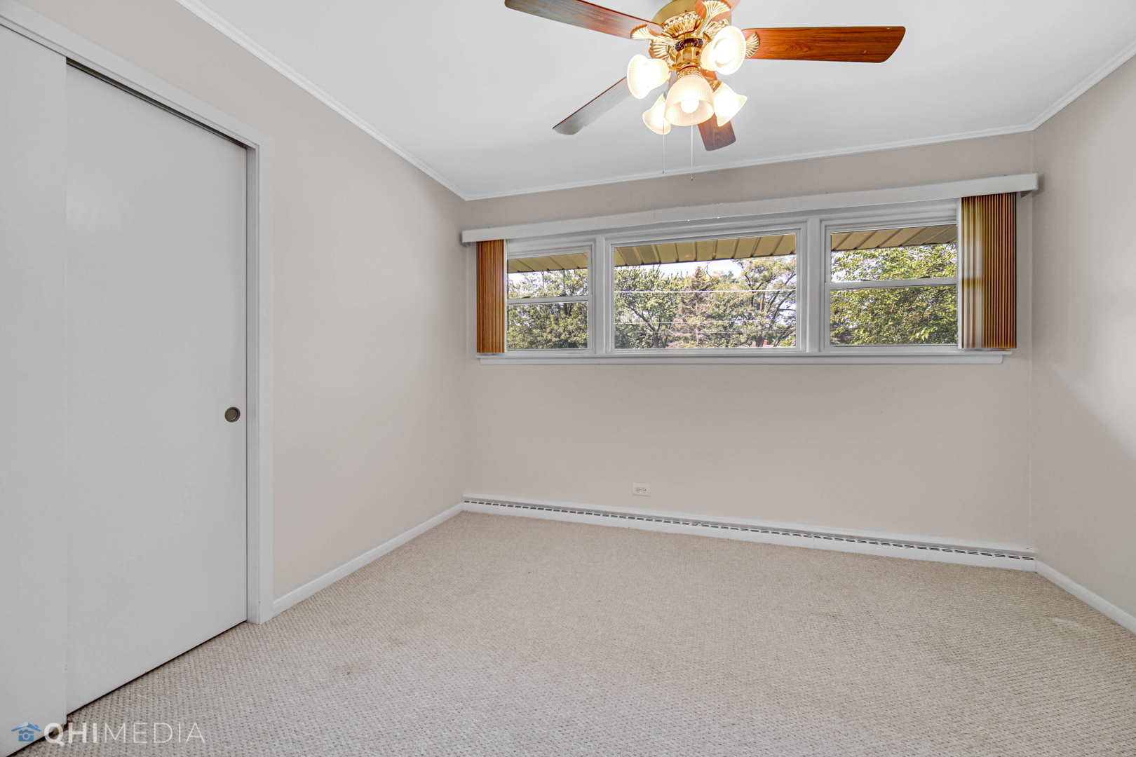 2224 Parkside Drive Park Ridge, IL 60068 - Photo 13 of 26 a view of room with window