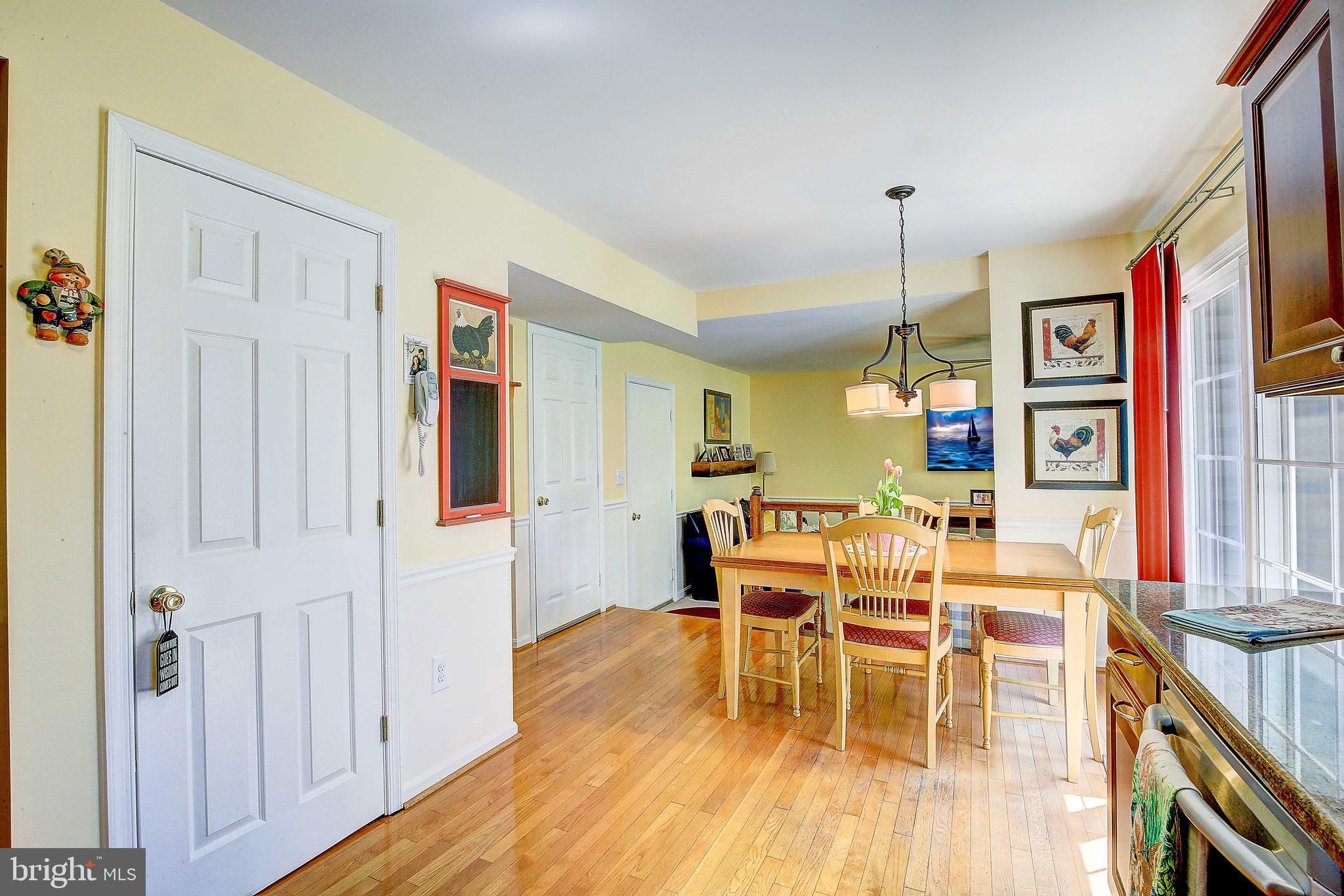 602 Riden Street Odenton, MD 21113 - Photo 12 of 38 Large pantry