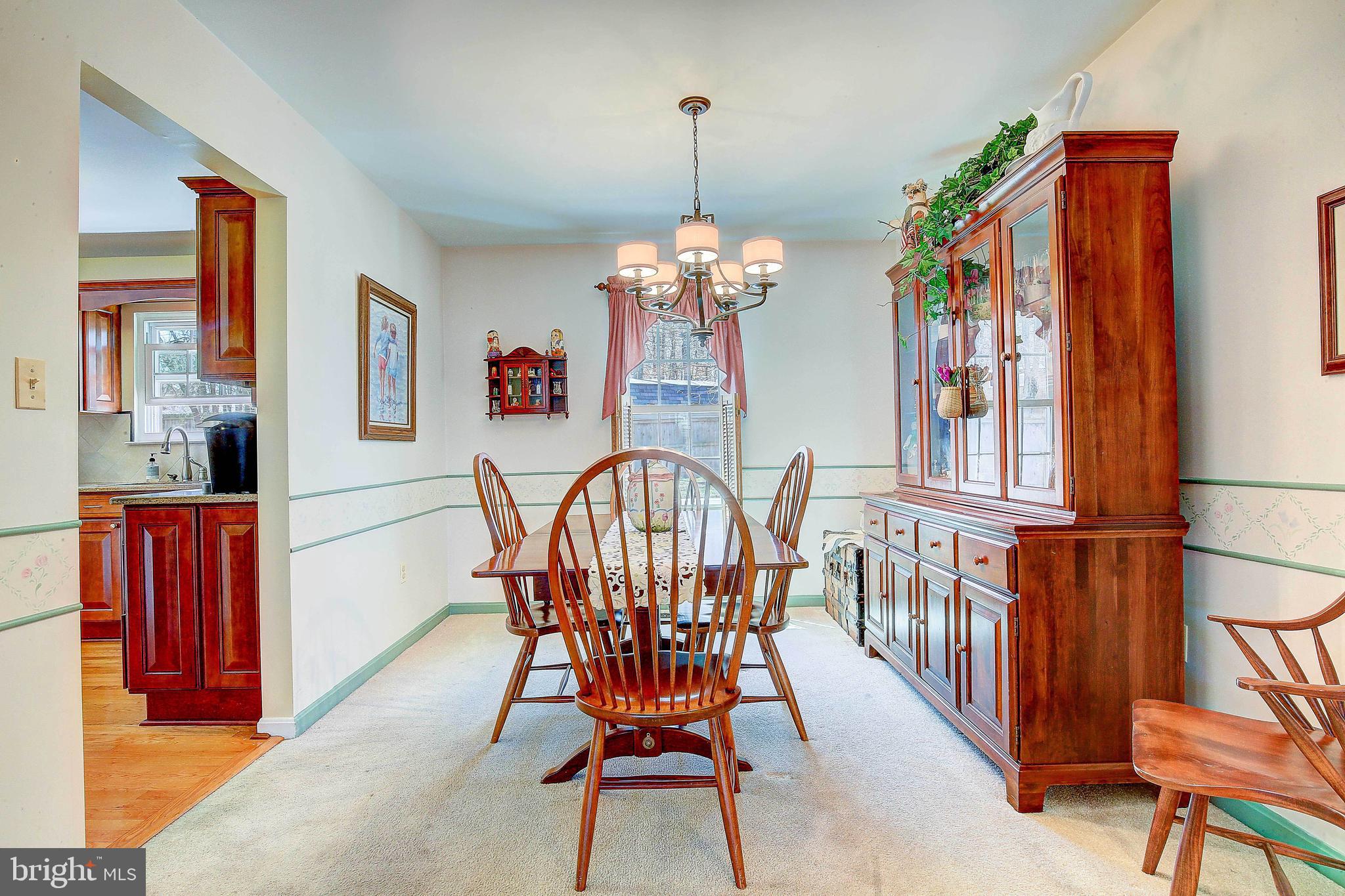 602 Riden Street Odenton, MD 21113 - Photo 4 of 38 Separate formal dining room