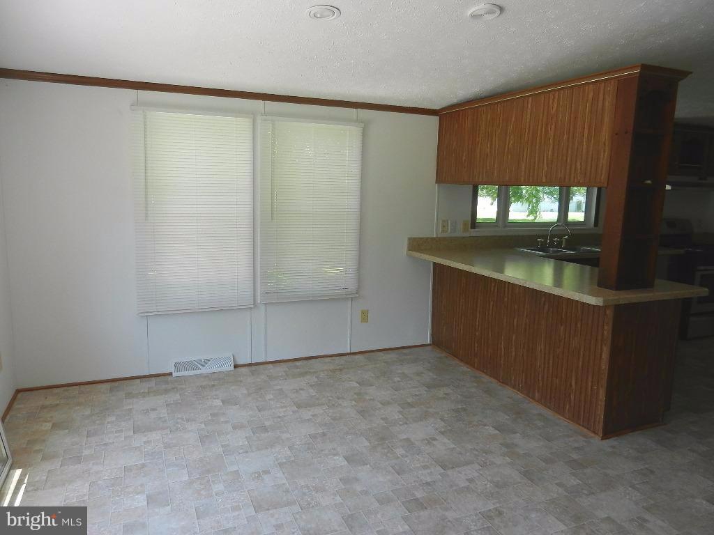 22431 Cross Road Chestertown, MD 21620 - Photo 11 of 24 Large space in kitchen for table