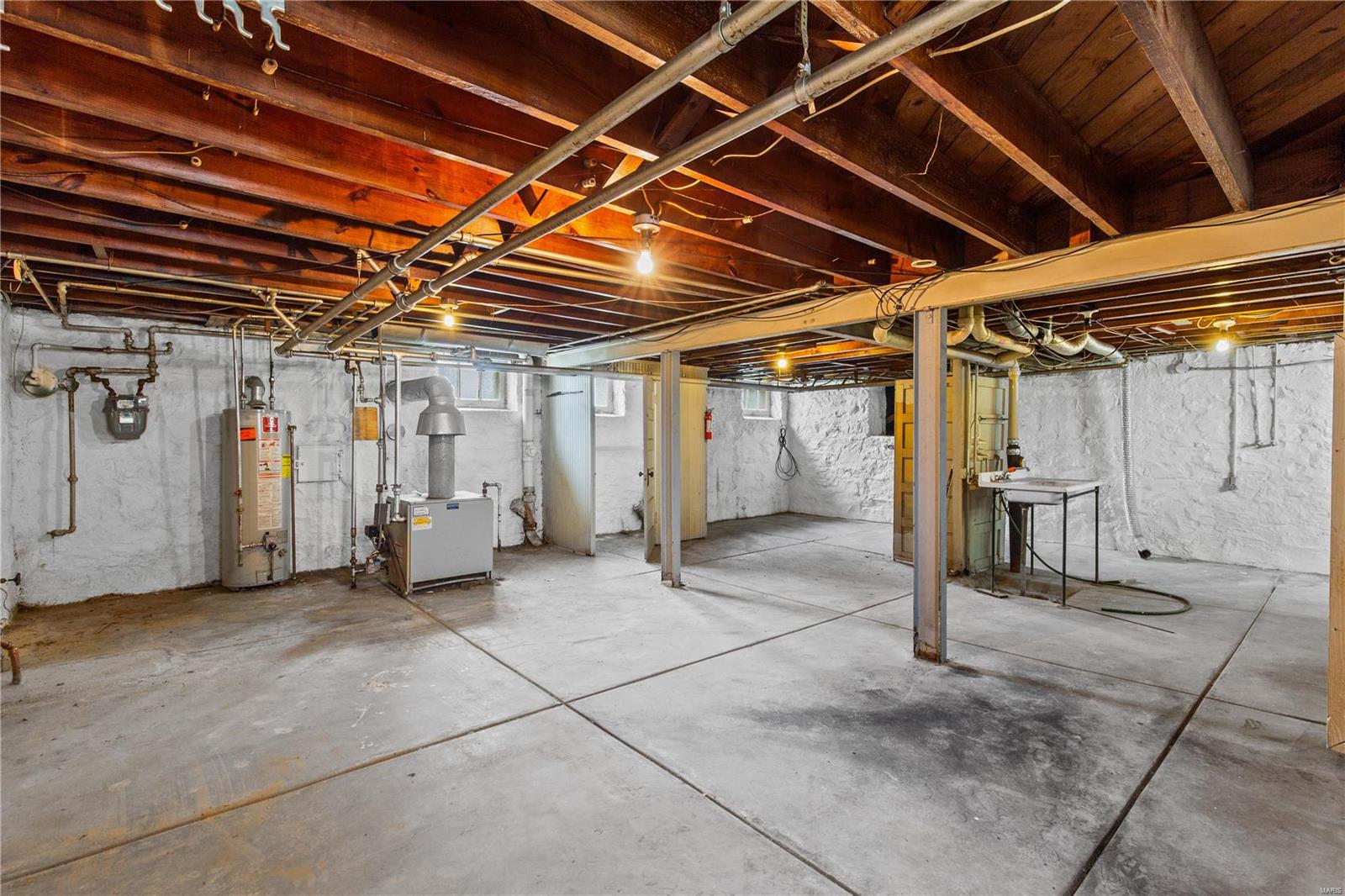 8026 Natural Bridge Road St. Louis, MO 63121 - Photo 24 of 32