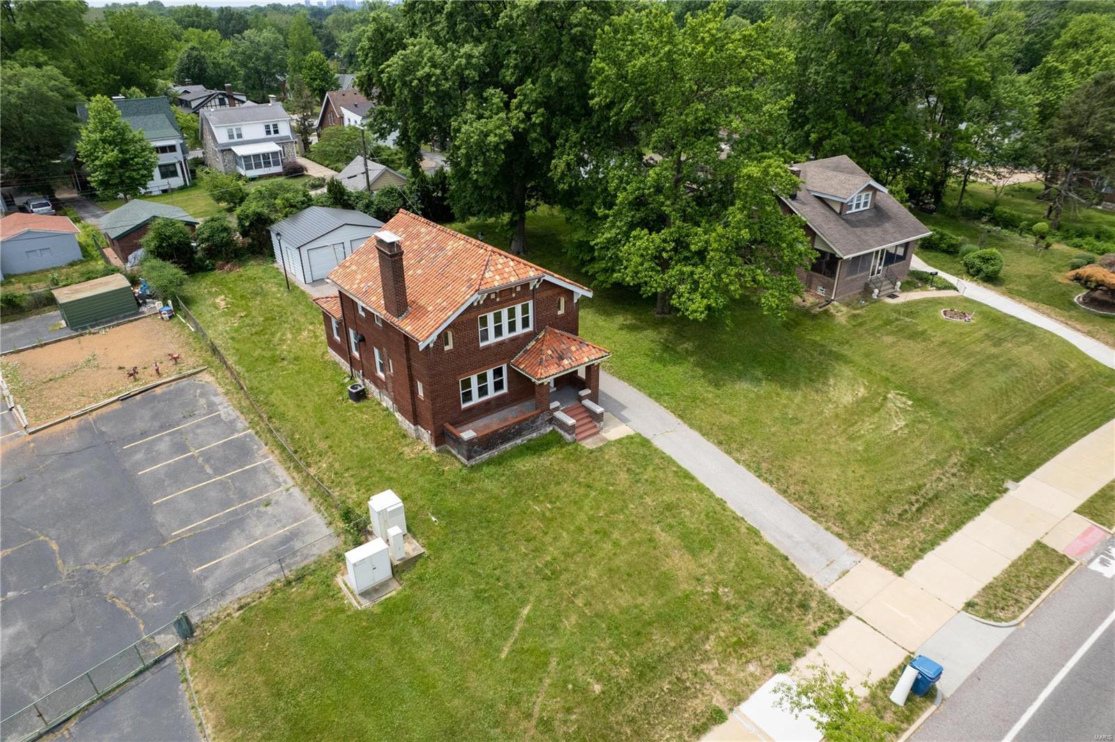 8026 Natural Bridge Road St. Louis, MO 63121 - Photo 30 of 32