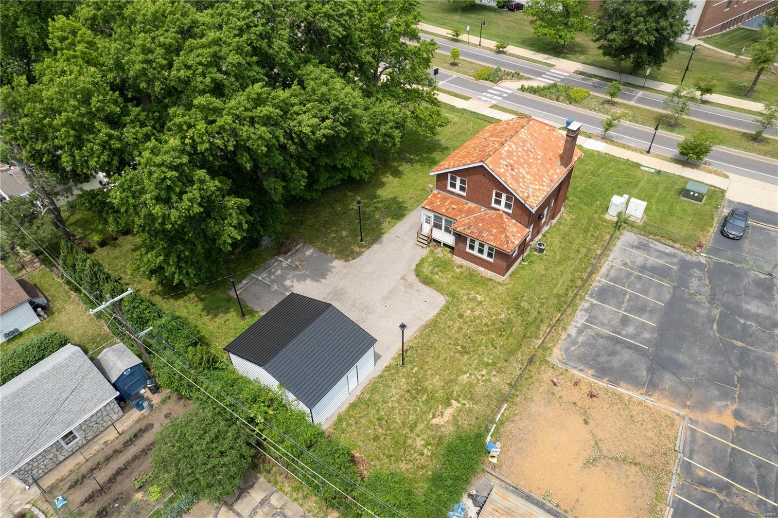 8026 Natural Bridge Road St. Louis, MO 63121 - Photo 31 of 32