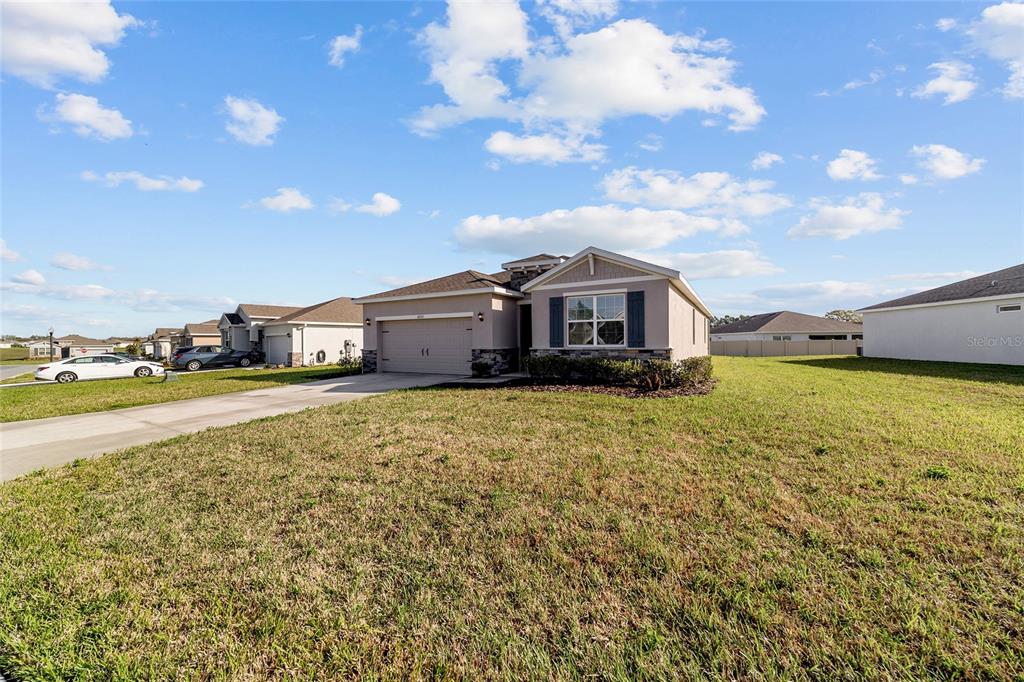 6053 Southwest 93rd Loop Ocala, FL 34476 - Photo 2 of 52