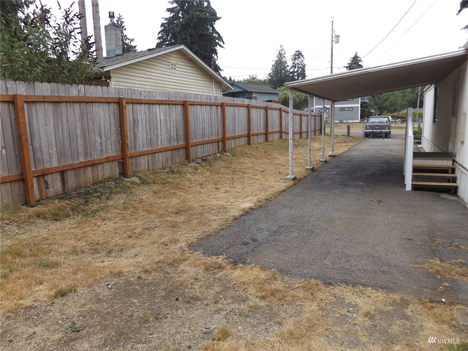 4752 Hansen Drive Clinton, WA 98236 - Photo 11 of 12 Gallery Image 11