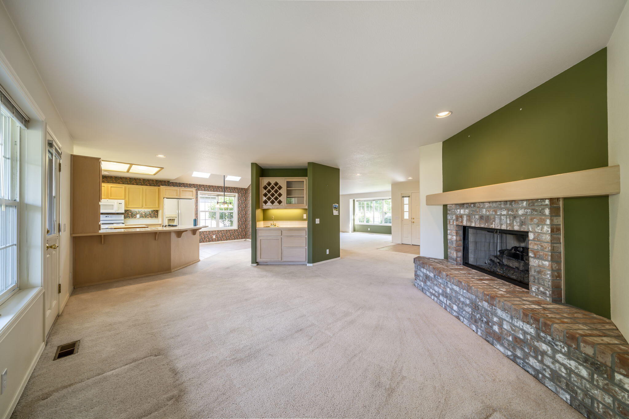 3304 Northeast Stonebrook Loop Bend, OR 97701 - Photo 10 of 38 12-web-or-mls-Stonebrook Loop (26 of 38)
