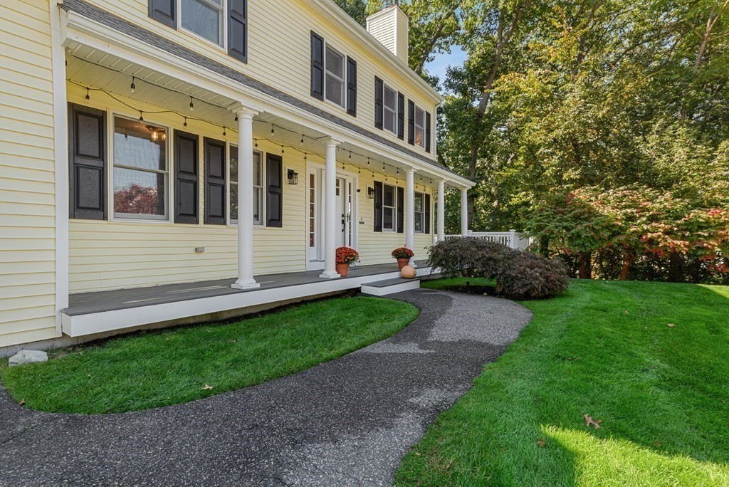 11 Murray Hill Road Framingham, MA 01701 - Photo 3 of 42 Gallery Image 3