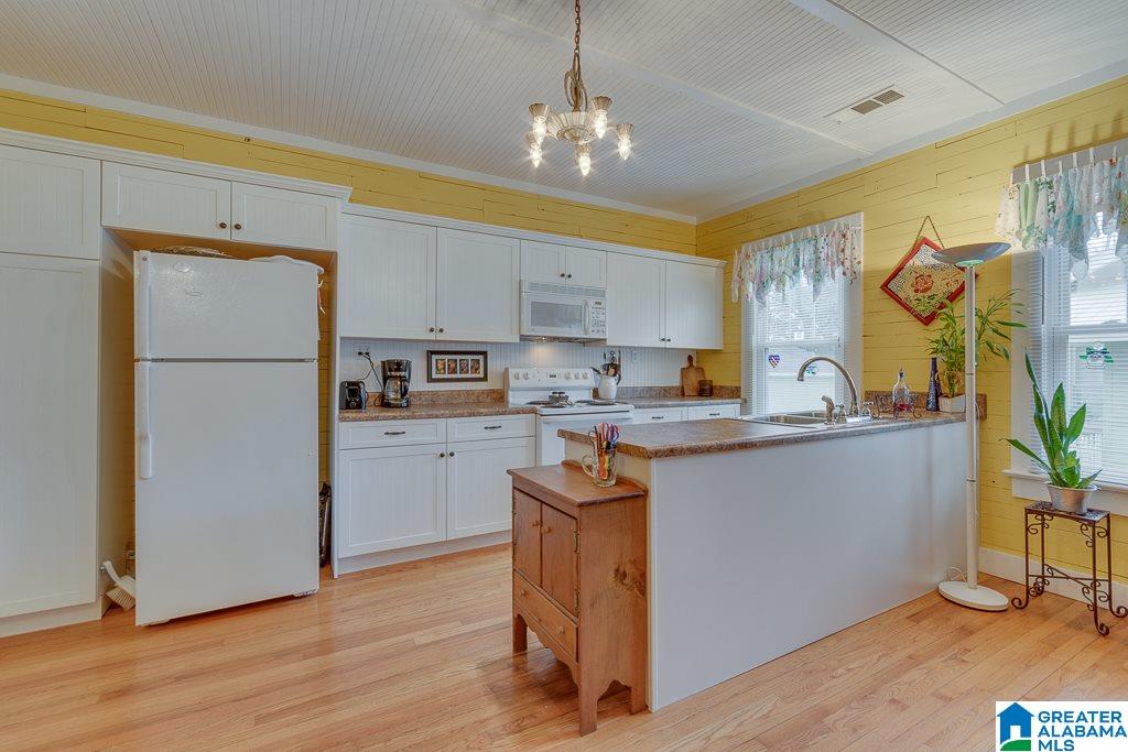 602 8th Street North Clanton, AL 35045 - Photo 13 of 44