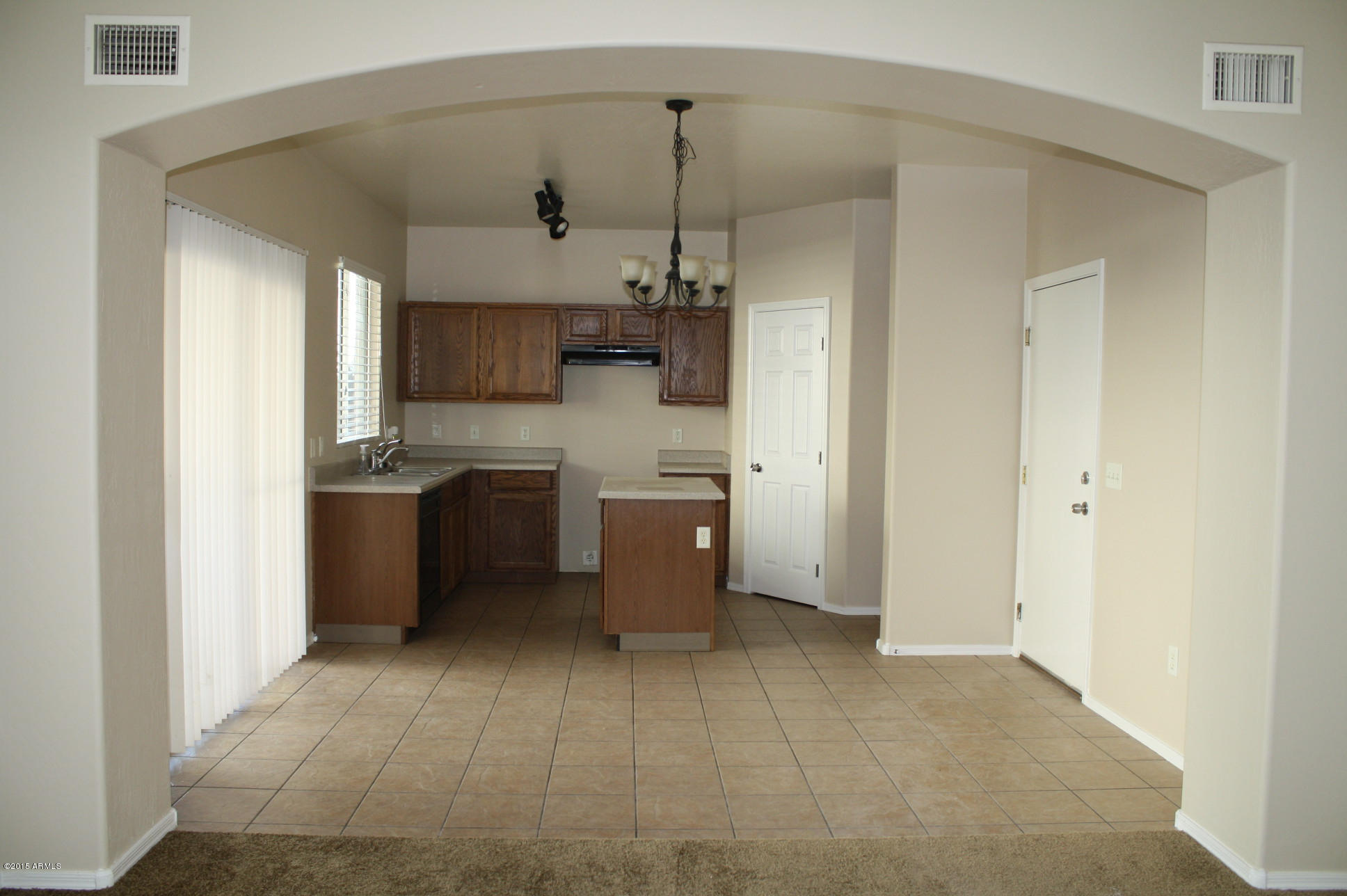 4030 West Carter Road Phoenix, AZ 85041 - Photo 14 of 33 IMG_6671