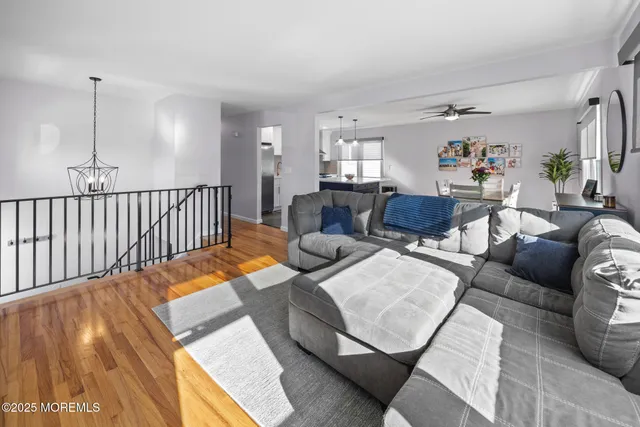 $825,000 | 36 Lenape Trail, Brick, NJ 08724