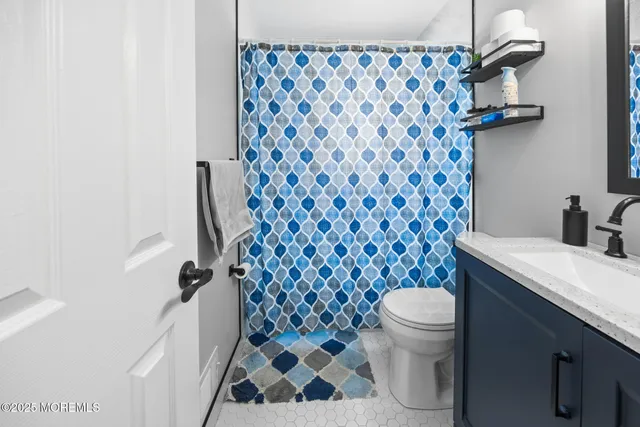 $825,000 | 36 Lenape Trail, Brick, NJ 08724