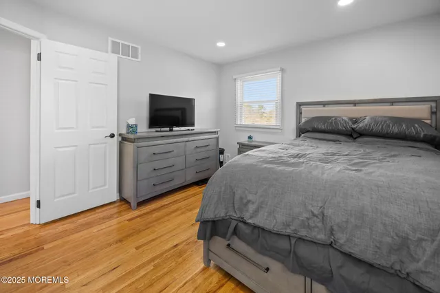 $825,000 | 36 Lenape Trail, Brick, NJ 08724