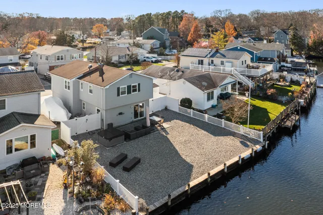 $825,000 | 36 Lenape Trail, Brick, NJ 08724