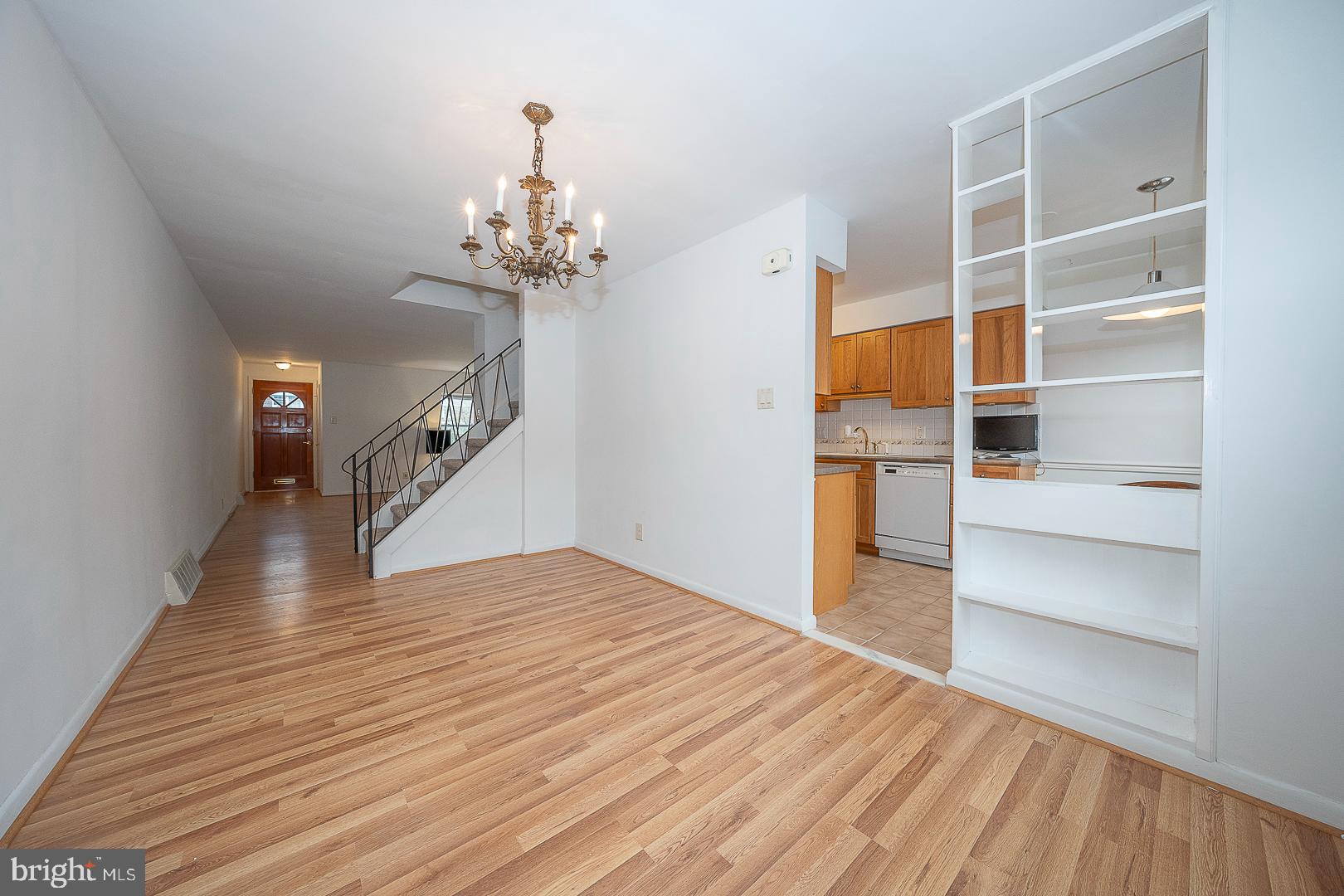 3708 West Country Club Road Philadelphia, PA 19131 - Photo 5 of 23 Dining Room