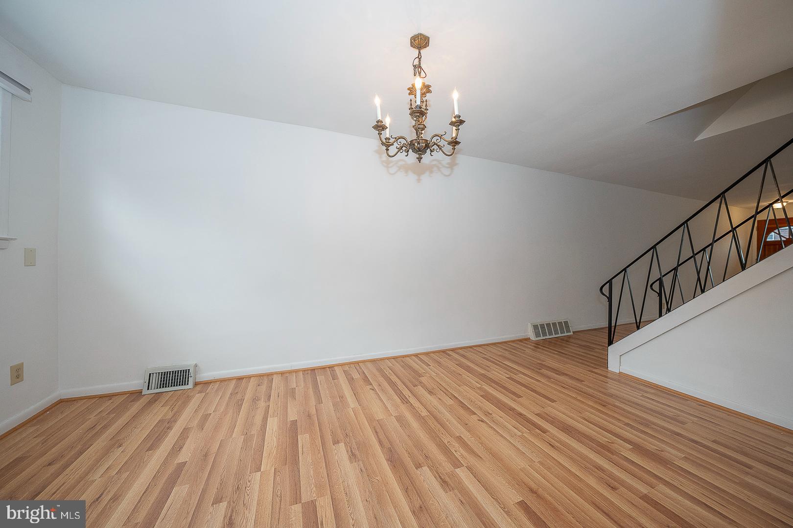 3708 West Country Club Road Philadelphia, PA 19131 - Photo 6 of 23 Dining Room