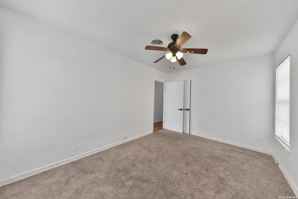 $1,550 | 518 Dresden Drive, San Antonio, TX 78213