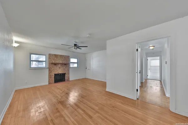 $1,550 | 518 Dresden Drive, San Antonio, TX 78213