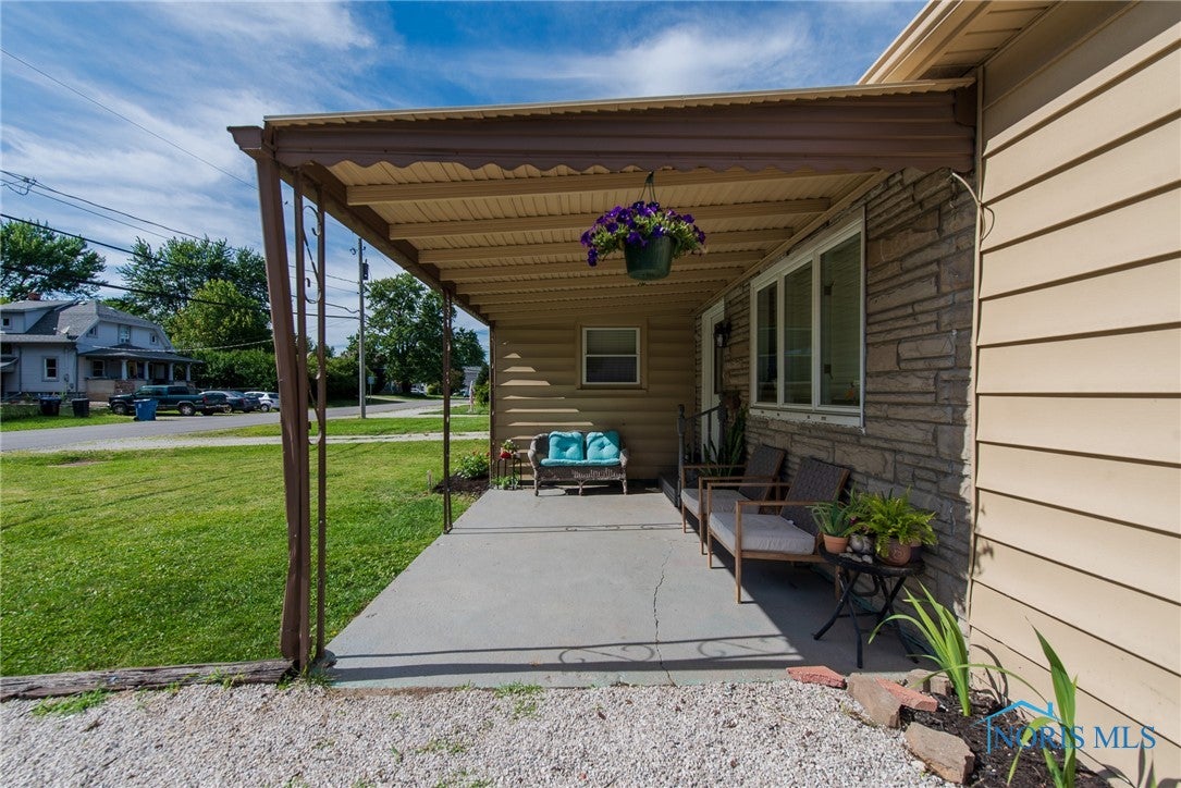 1123 Cresceus Road Oregon, OH 43616 - Photo 4 of 28 Gallery Image 4