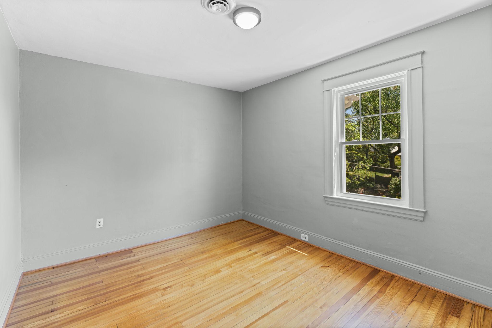 1022 Overbrook Road Baltimore, MD 21239 - Photo 25 of 39 4th Bedroom, Upper Level