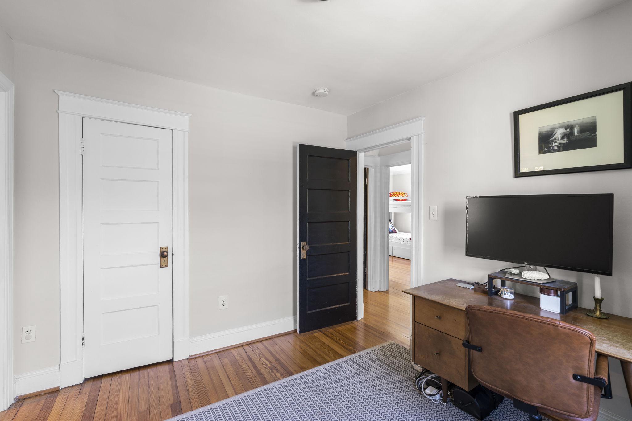 1022 Overbrook Road Baltimore, MD 21239 - Photo 28 of 39 5th Bedroom, Upper Level