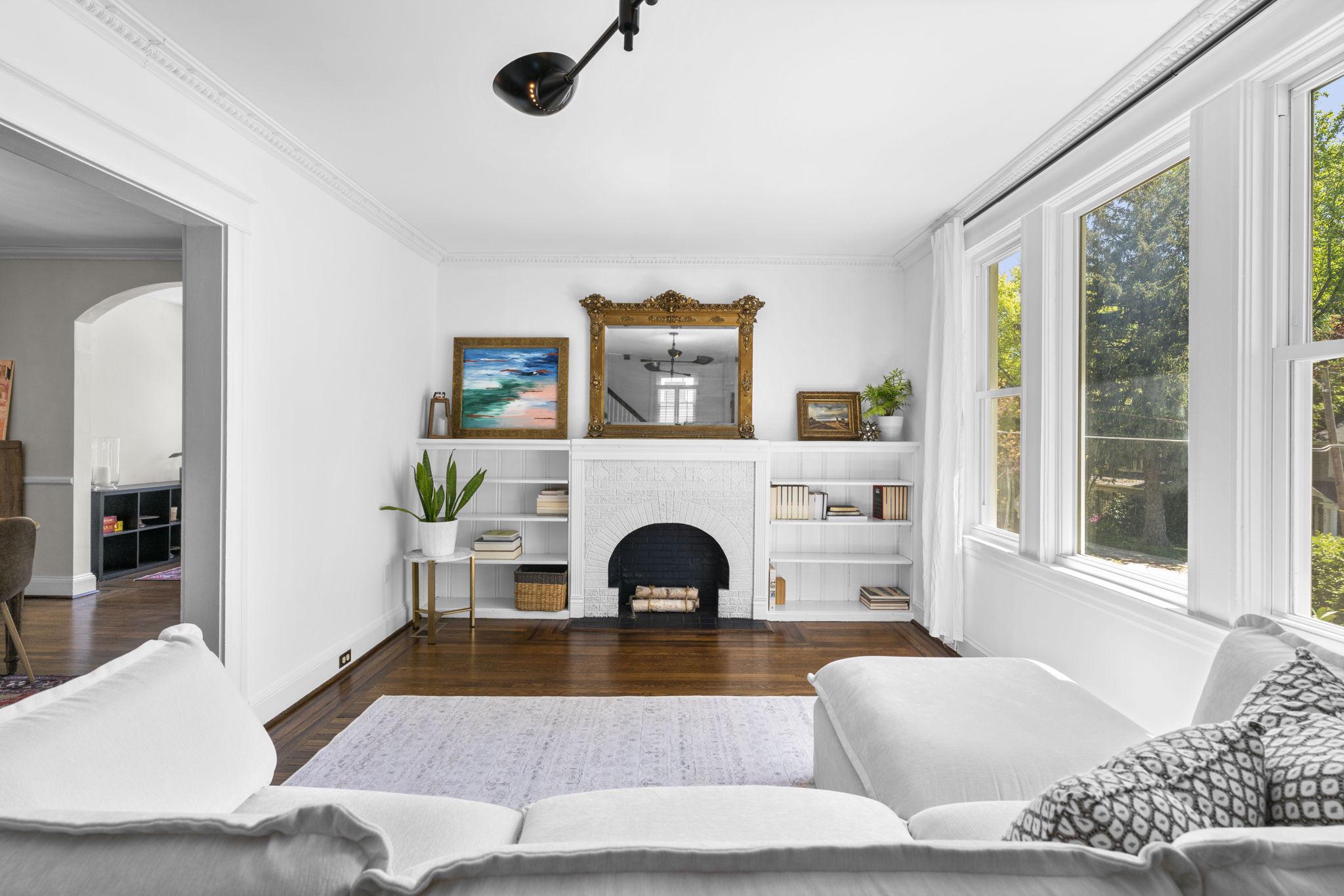 1022 Overbrook Road Baltimore, MD 21239 - Photo 5 of 39 Beautfil Refinished Hardwood Floors