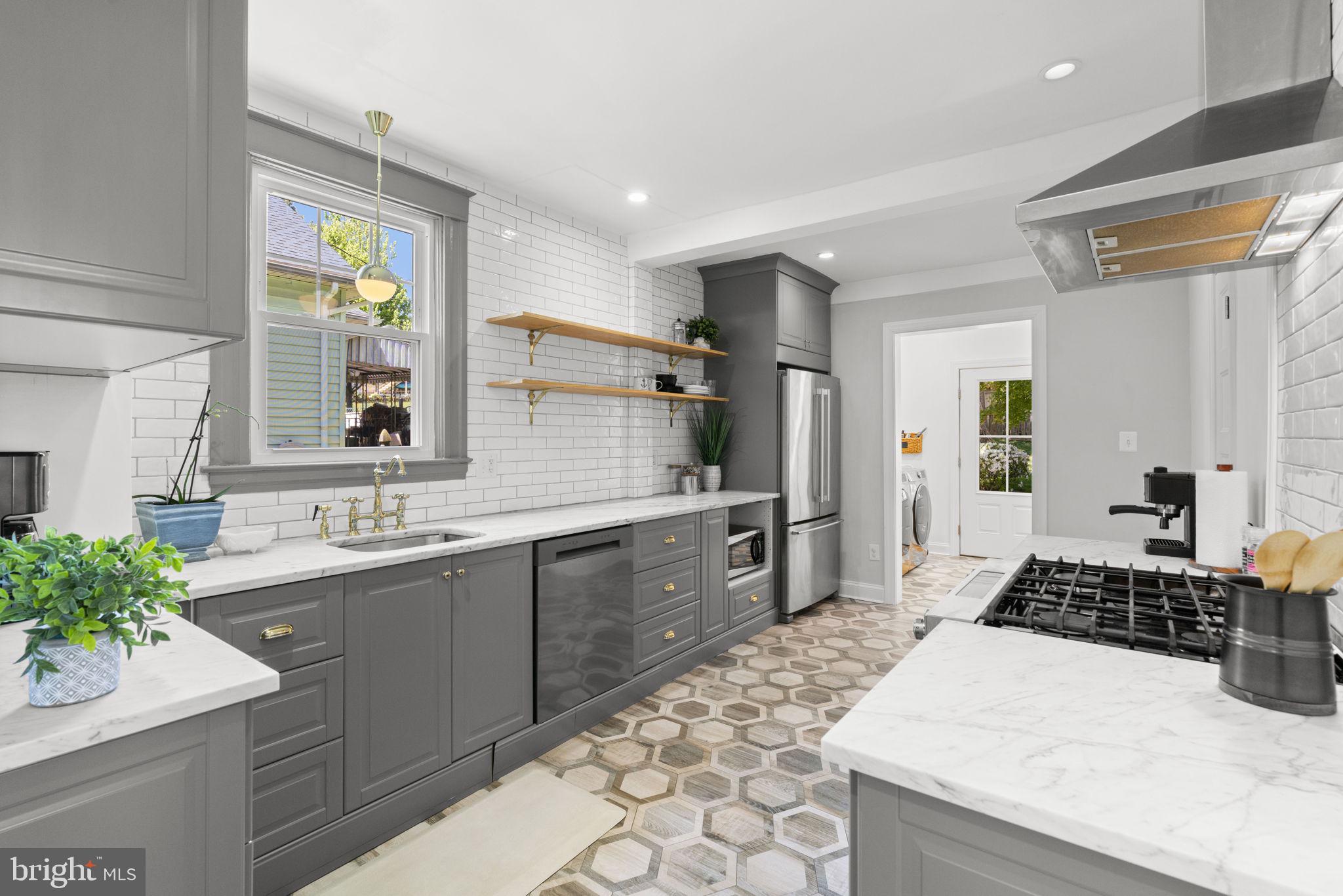 1022 Overbrook Road Baltimore, MD 21239 - Photo 8 of 39 Modern kitchen with chic finishes.