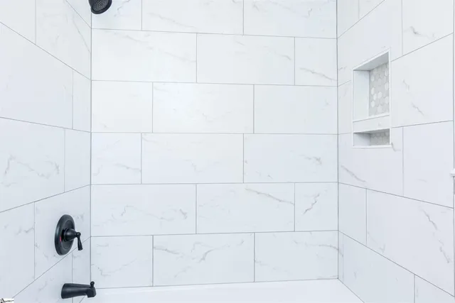 $319,900 | 115 Bentwood Drive, Piedmont, SC 29673