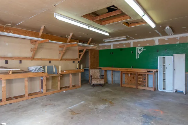 $319,900 | 115 Bentwood Drive, Piedmont, SC 29673