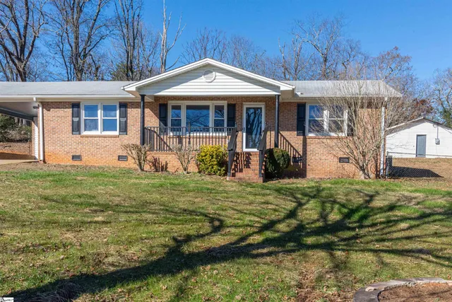 $319,900 | 115 Bentwood Drive, Piedmont, SC 29673