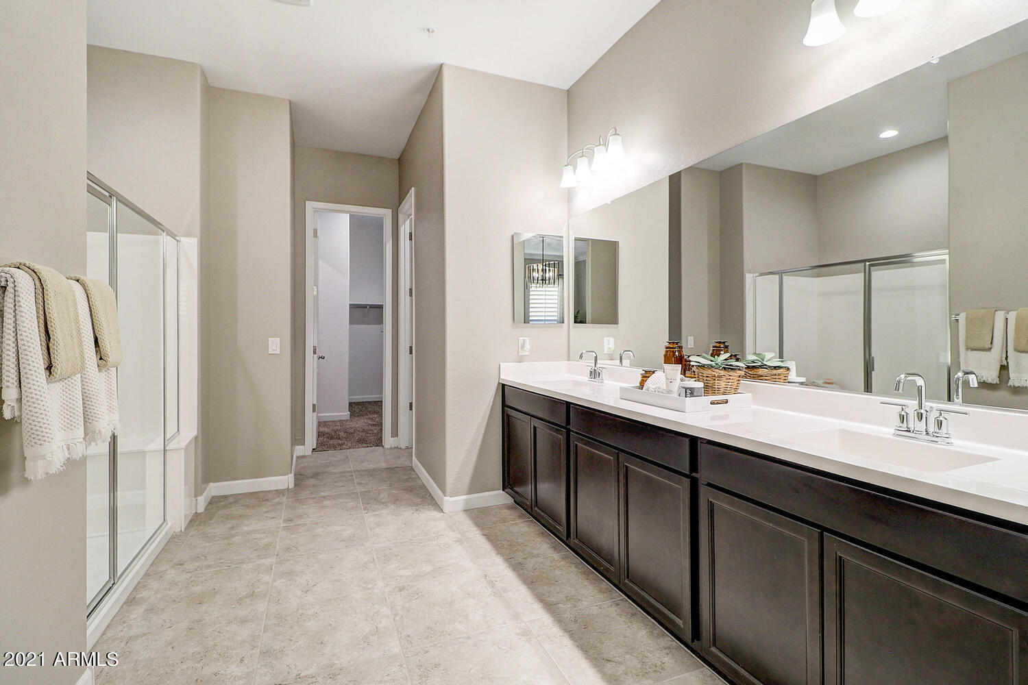 1255 North Arizona Avenue, Unit 1215 Chandler, AZ 85225 - Photo 6 of 12 Primary Bathroom